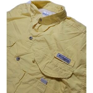 COLUMBIA 'Performance Fishing‎ Gear' men's Large yellow fishing button up shirt